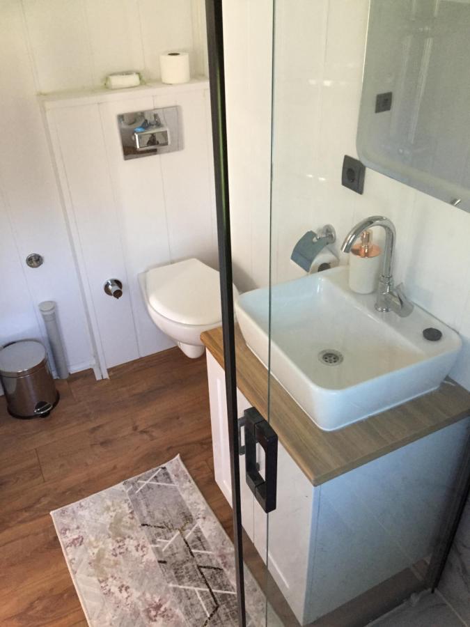 Sakiz Tiny House & Apart Urla Bagian luar foto
